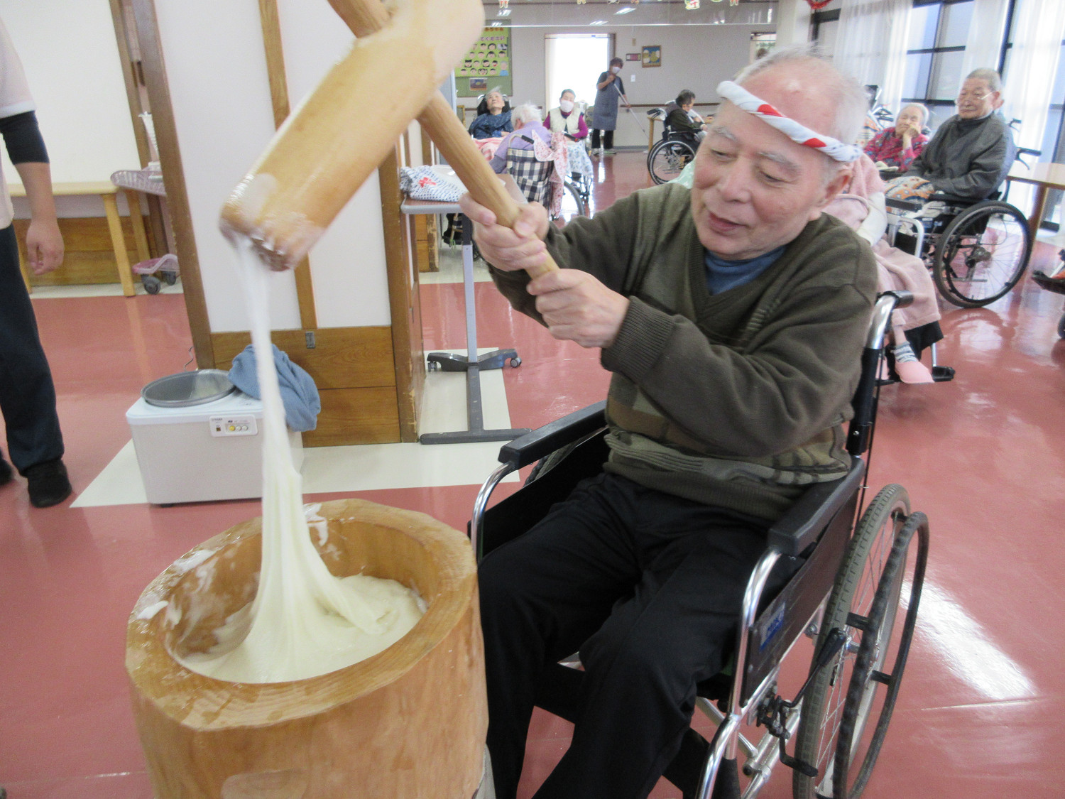 お餅つき